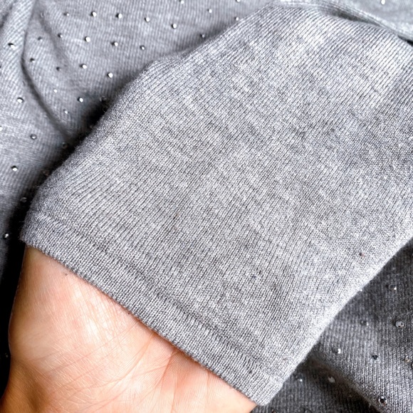 🐚 BONITA GREY SILVER RHINESTONE LONG SLEEVE KNIT TOP! - Picture 10 of 13